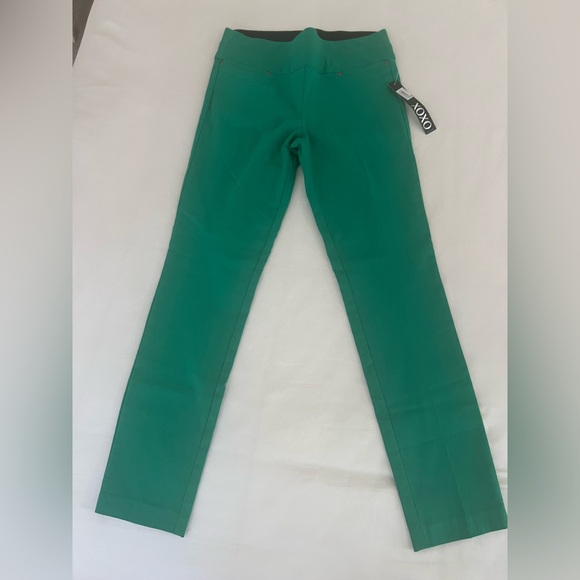 XOXO Vibrant Green Pants - Picture 1 of 4